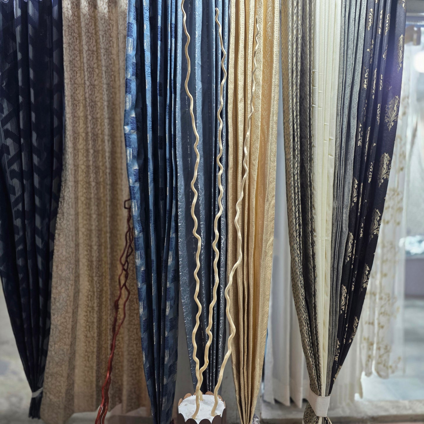 3-in-1 Thick Wooden Curly Sticks