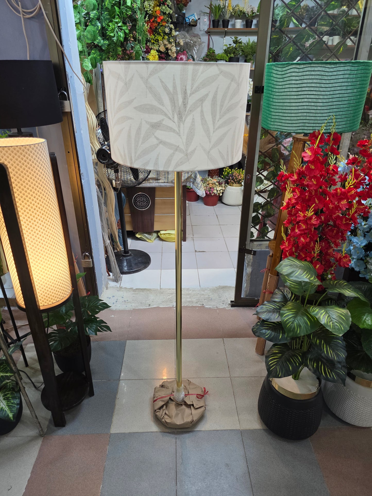 Golden Simple Rod Lamp