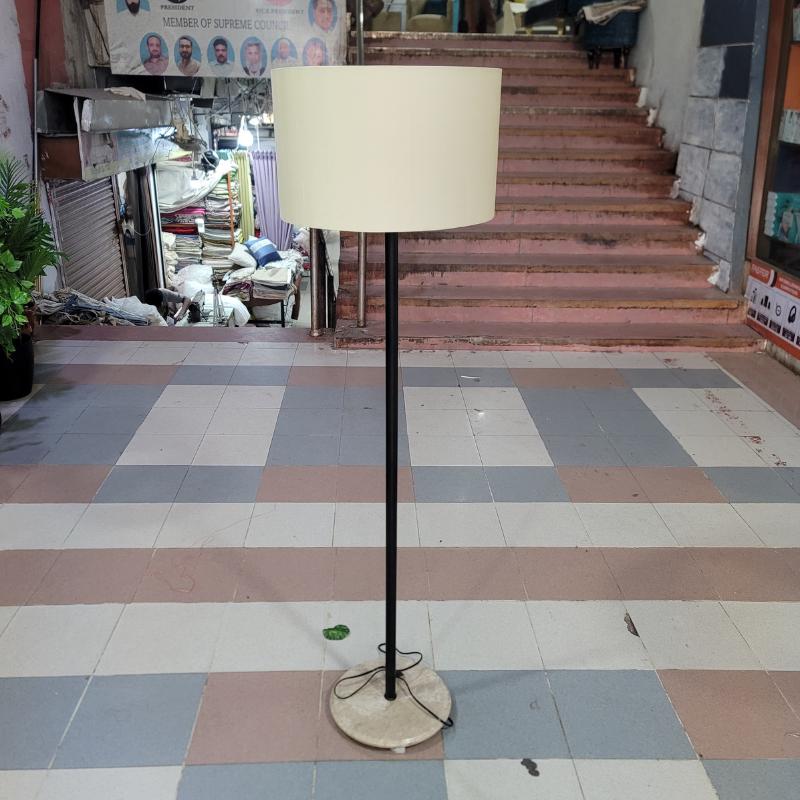 Black Simple Rod Lamp